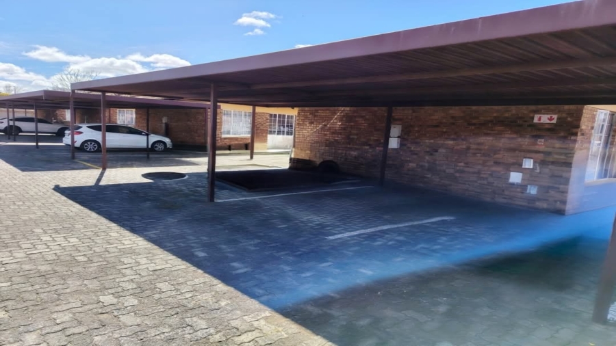2 Bedroom Property for Sale in Vaalpark Free State